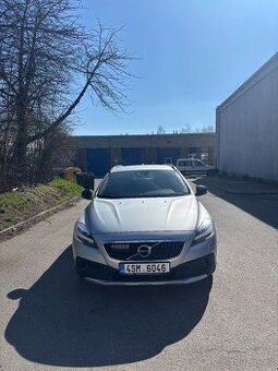 Volvo V40 cross country