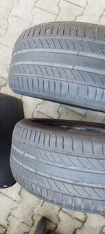 Prodám 2 pneumatiky Michelin 225/45/17