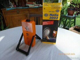 PRACOVNÍ A VAROVNÁ LAMPA HELLA 3003