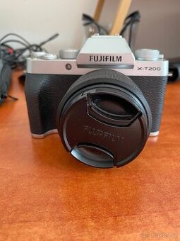 Fujifilm XT200