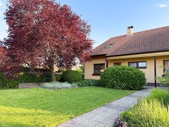 Pronájem bytu 5+kk 190 m² + garáž