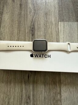 Prodám Apple Watch se 2024 GPS kupovaný 4.6.2025
