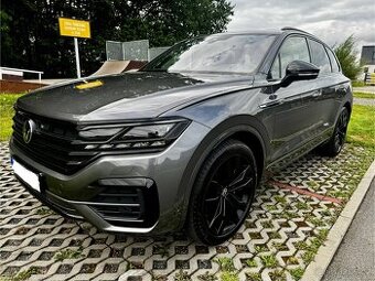 Volkswagen Touareg, R-Line V6,Taž,Masáž,Pano,Záruka,DPH