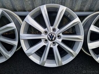 VW Helsinky 5x112 R17 Passat