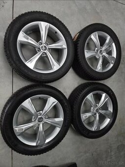 Nová originální zimni sada kol Audi Q5 R19