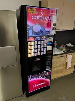 Nápojový automat Rhea X2