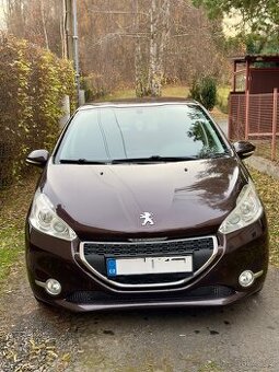 Provoz jen 1.3 Kč/km Peugeot 208 nafta 1.4 HDI 2 sady pneu