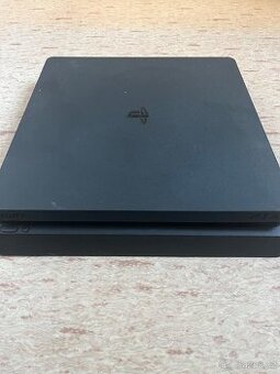 PlayStation 4 slim
