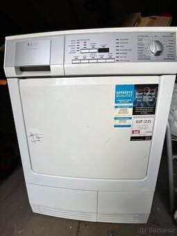 Sušička prádla AEG