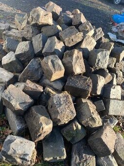 Prodám Žulové kostky (kočičí hlavy)