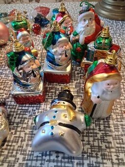 VÁNOČNÍ DEKORACE/SVÍČKY/OZDOBY