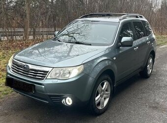 Subaru Forester 2.5 X - limitovaná série 40 aut v ČR