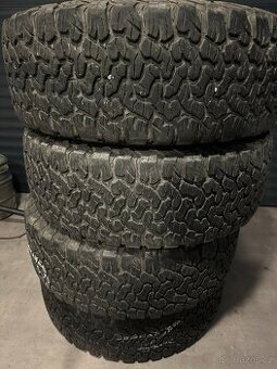 Sada BFG All-Terrain KO2 275/60 R20 – vzorek 8-9 mm