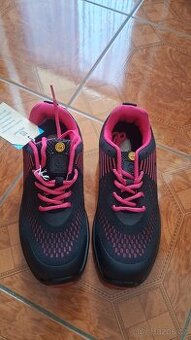 Pracovní dámská obuv