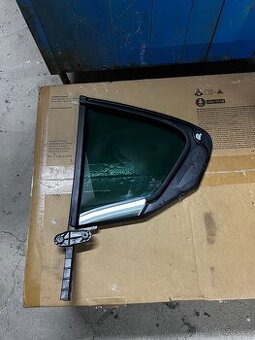 Zadní boční sklo levé Volkswagen Passat B8