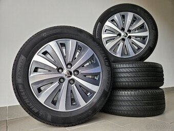 Orig. Skoda Drakon 5x112 Letní 215/55/17 - Zánovní