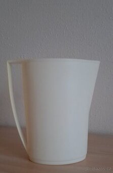 Retro nádoba na mléko