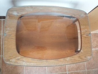 Konferenční stolek