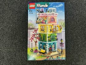 LEGO® Friends 41748 Komunitní centrum v městečku Heartlake - 1