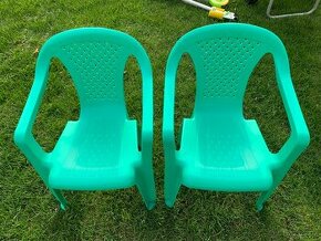 Dětské plastové židličky (2ks)