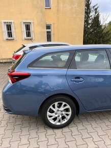 Prodám Toyota Auris combi 1,6 Valmatic, 2019, první majitel