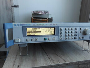 Signálový generátor Rohde Schwarz SML02 9kHz- 2,2GHz +option - 1