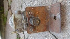 Benzinové čerpadlo na ŠKODA 1203