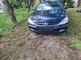 Prodám Peugeota 607  na náhradní díly
