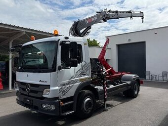MERCEDES-BENZ ATEGO 1524 HÁKOVÝ NOSIČ HYDRAULICKÁ RUKA