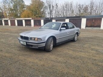 Bmw e38 740i