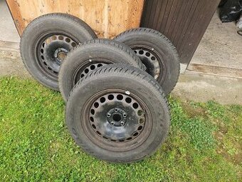 Zimní pneu 215/65 R 16 - 1