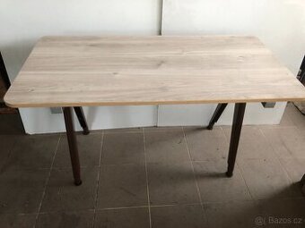 Kancelářský stůl, rozměr desky 115x65 cm, výška 75 cm