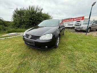 VW GOLF 1,6 MPI