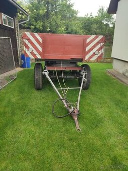 Sklápěcí přívěs za traktor - 1