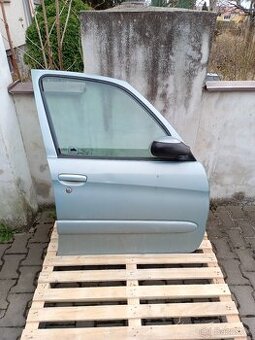 Pravé dveře Xsara Picasso 2002