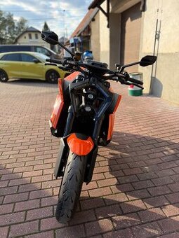 KTM 1390 Super Duke R Orange, čr, nová, 4 roky záruka, DPH