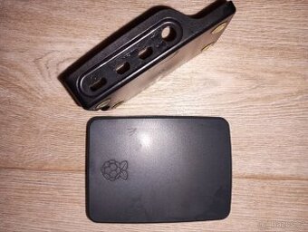 Originální krabička Raspberry Pi 4 šedá