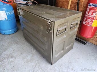 Vojenský muniční kufr v perfektním stavu