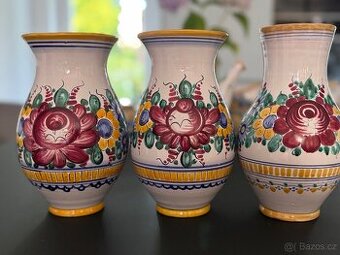 Vázy a džbán