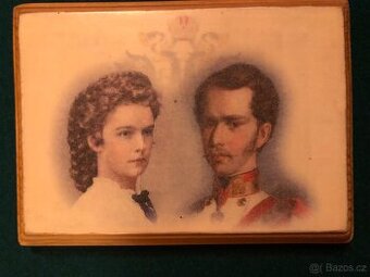 Franz Josef a Sisi na dřevě