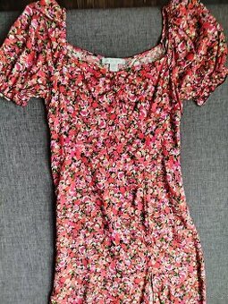 Dlouhé letní šaty s rozparkem