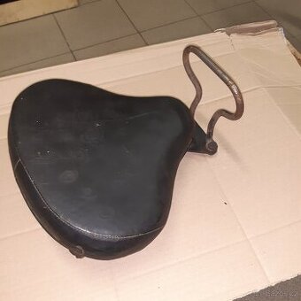 JAWA pérák 250-350-500ohc-ČŽ 125-150C tandem-sedlo-prodano