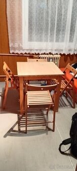 Jídelní stůl a židle