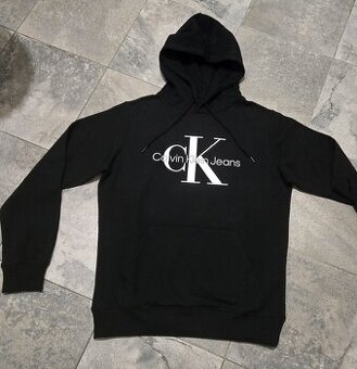 Nová mikina Calvin Klein s kapucí, velikost XL.