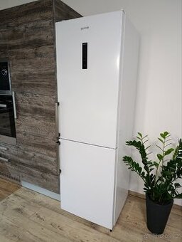 Kombinovaná chladnička s mrazničkou,