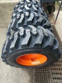 Kola Smykový nakladač