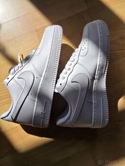 prodám boty Nike air Force 1 nové -