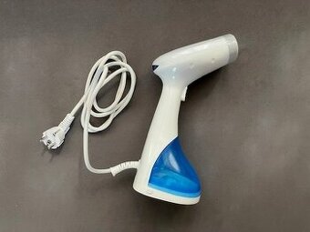 Ruční napařovač oděvů - žehlička