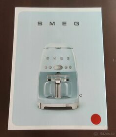 Originální SMEG kávovar na překapávanou kávu (červený)