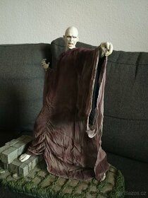 Lord Voldemort gentle giant